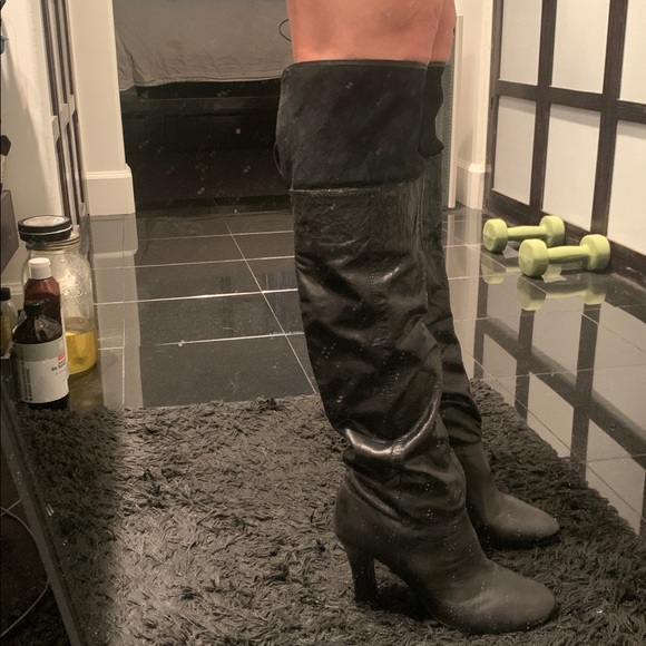 Black Knee-High Leather Boots - Picture 12 of 15